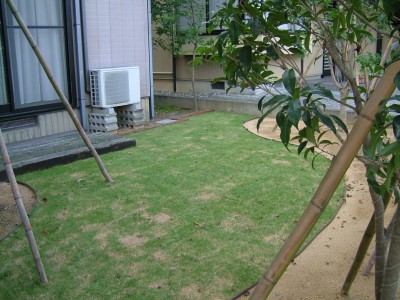 https://www.niwanone.jp/garden/example/2010/11/post-16.html